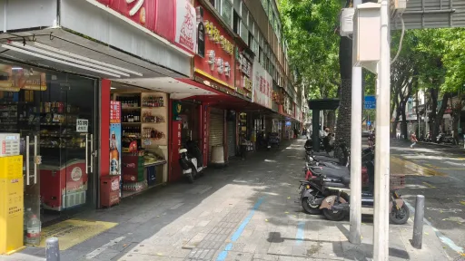 巴登村