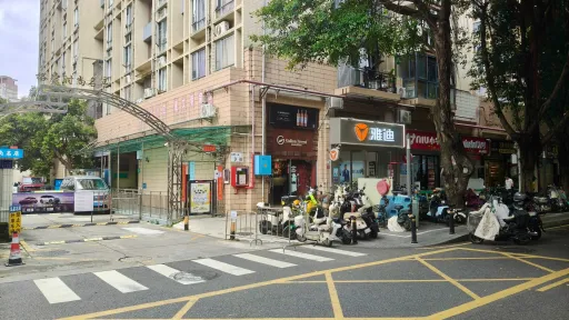 石厦村
