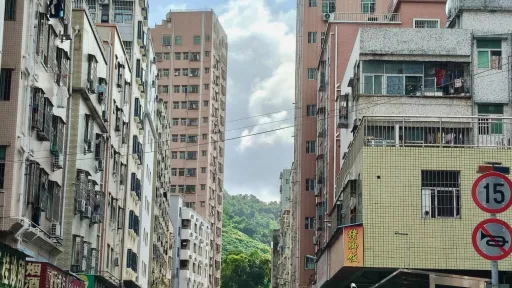 应人石村