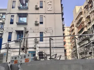 坳下村