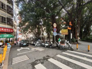 坳下村