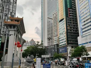 向西村