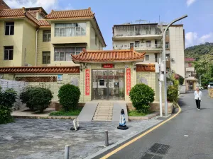 横排岭村