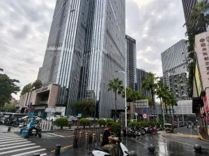  南山村