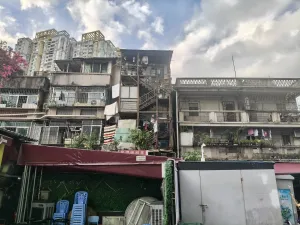 赛龙村