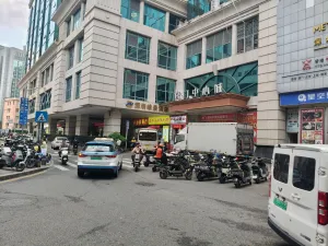 赛龙村