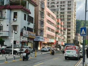 坑尾村