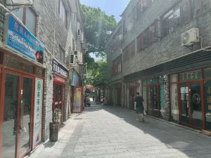 石岩老街村