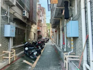 龙眼山村