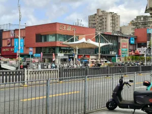 罗租村